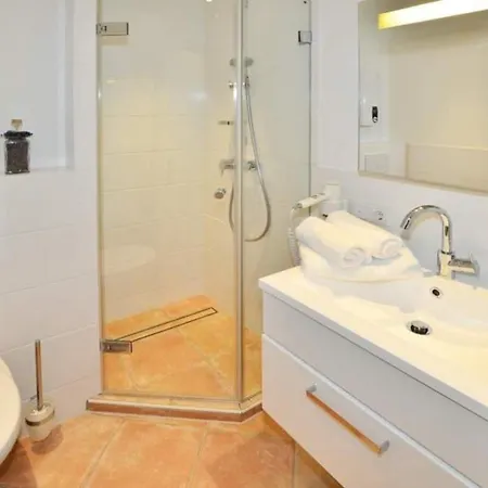 Bismarckstrasse 5a, App 16