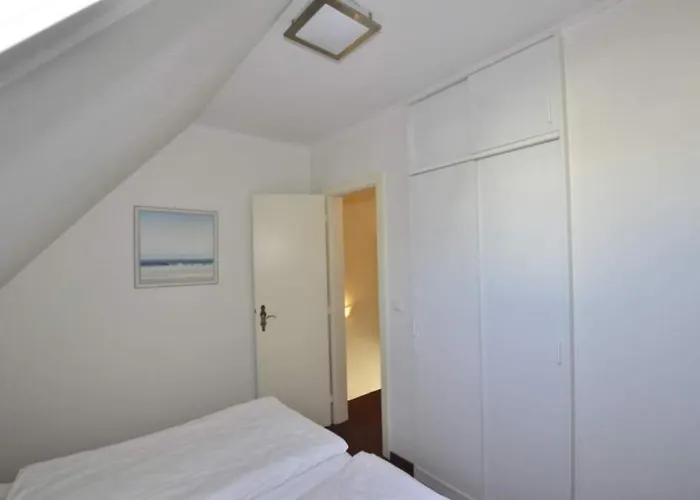 Bismarckstrasse 5a, App 16 *